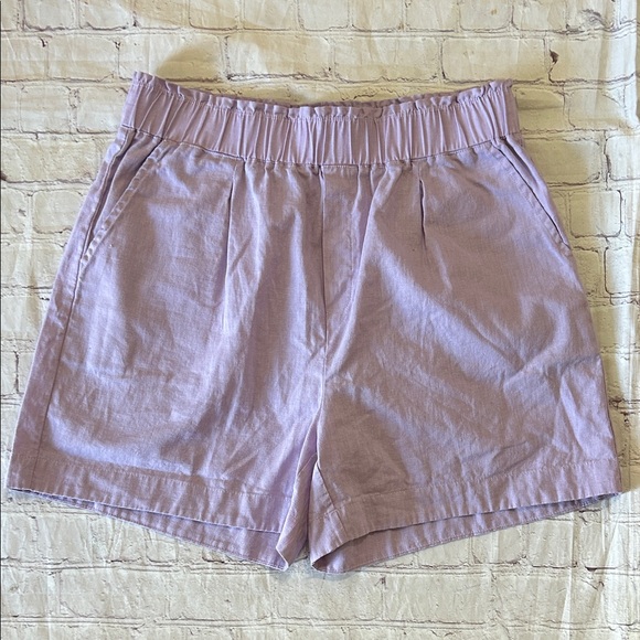 MELISSA NEPTON Pants - MELISSA NEPTON High Waist Pull-on Linen Shorts in Lilac Size Medium Quiet Luxury